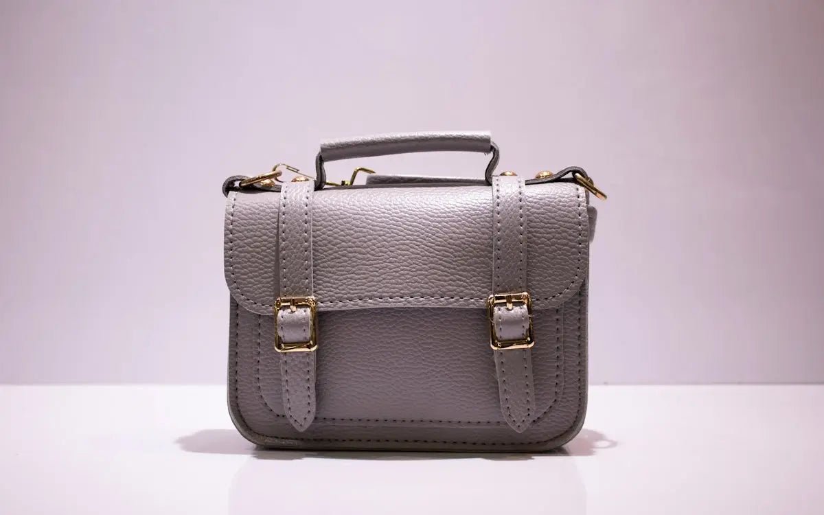 Borse e zaini: Confronto tra tendenze italiane e soluzioni versatili - Stile Donna Bags