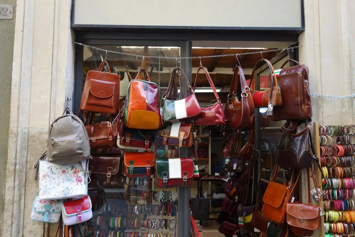 Exploring Affordable Designer Green Leather Bags: The MS-9614 and Women's Bag Trends in Italy - Stile Donna Bags