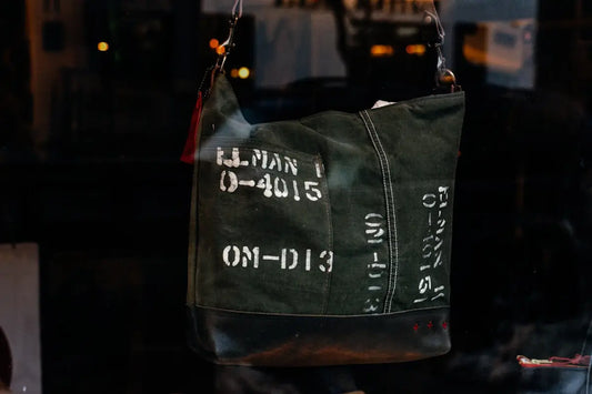Borsa spalla Stile Donna verde scuro con tracolla rimovibile