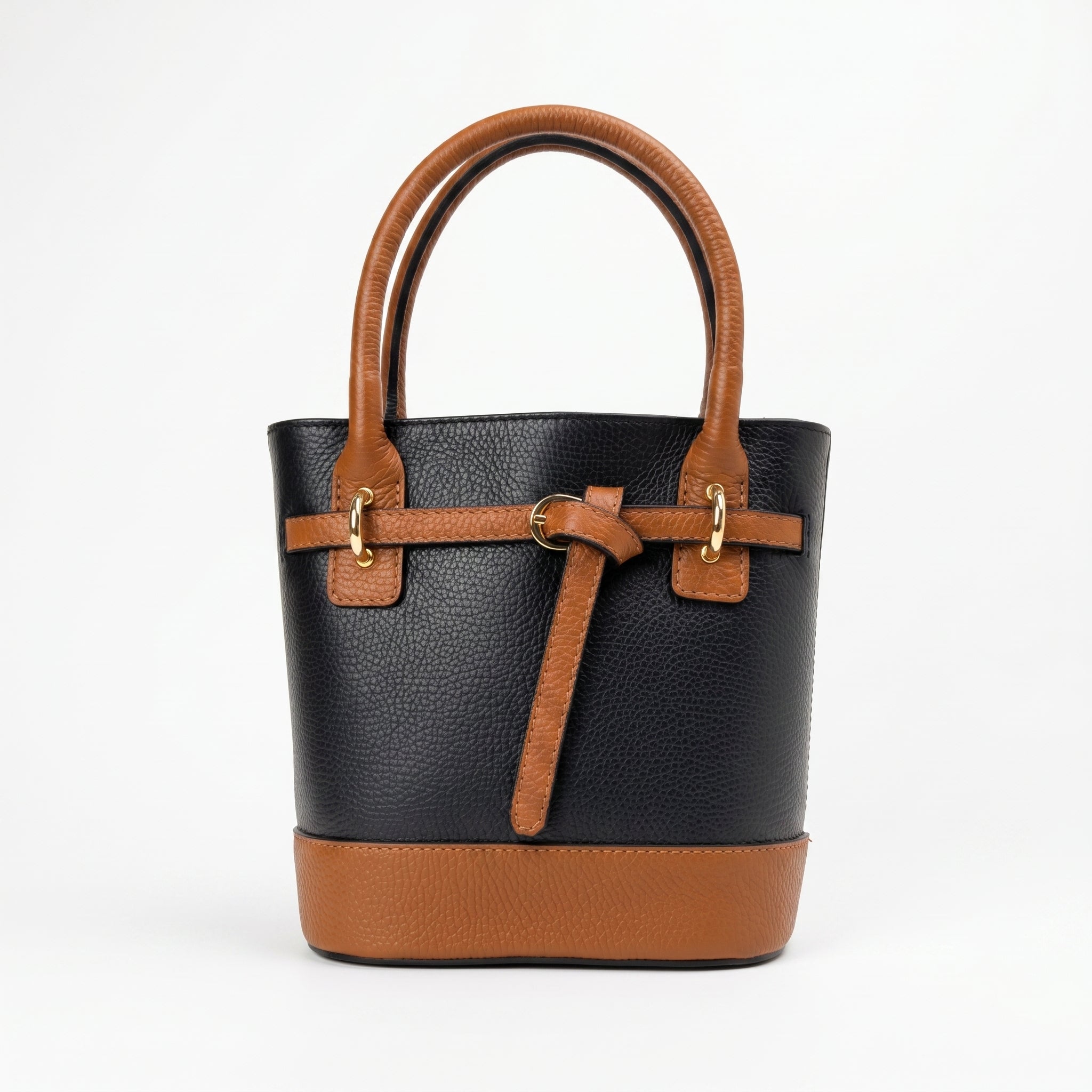 Bucky borsa vera pelle nera – dettaglio manico