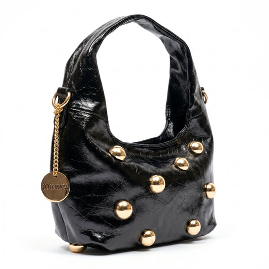 Borsa hobo Coconuda nera borchie oro con tracolla regolabile inclusa - vista frontale