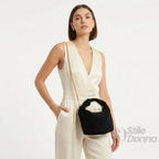 Borsa Hobo a Tracolla in Pelle Scamosciata con Dettagli Dorati Design Italiano - Stile Donna Bags