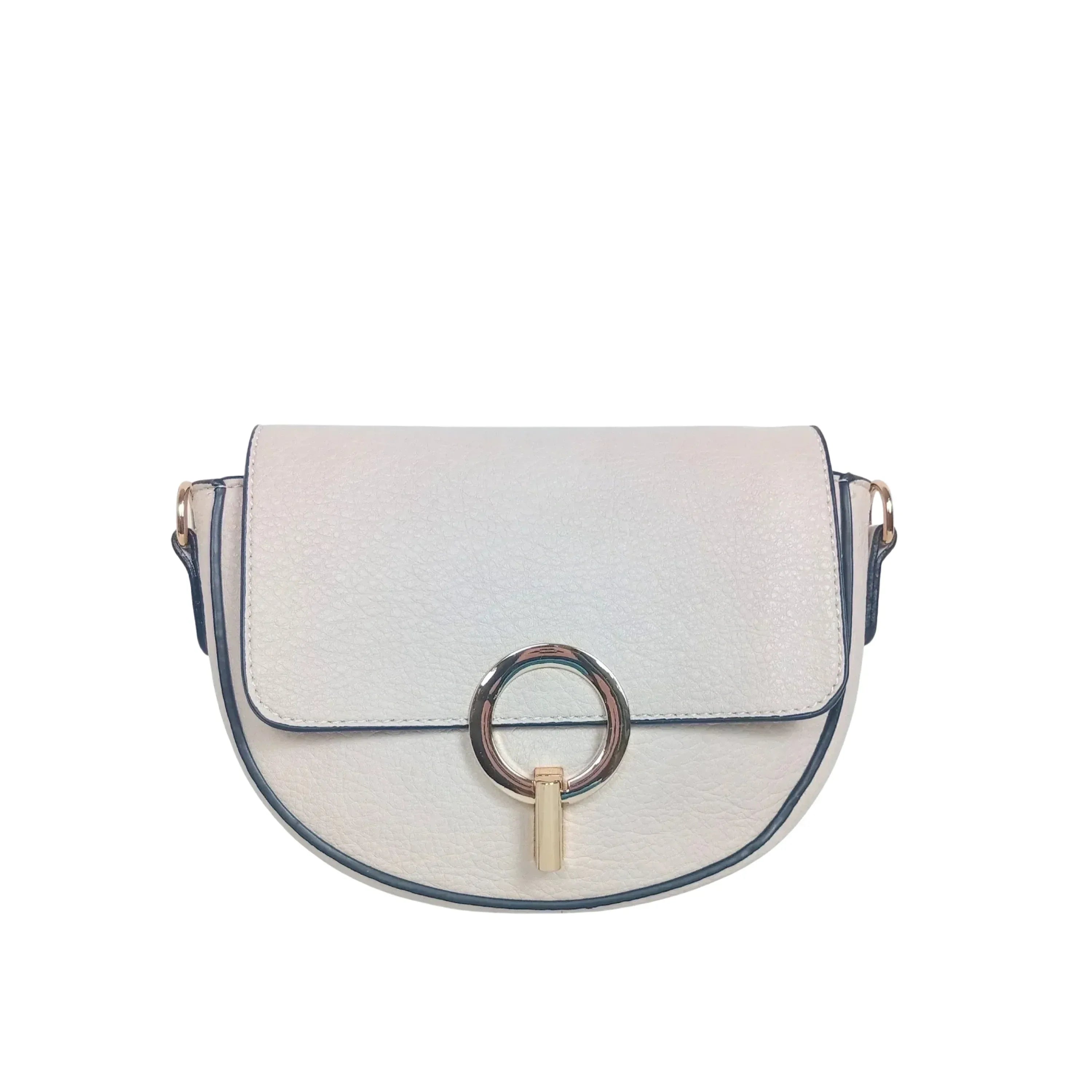 Stile Donna borsa mezzaluna ecopelle beige con dettagli dorati – vista laterale