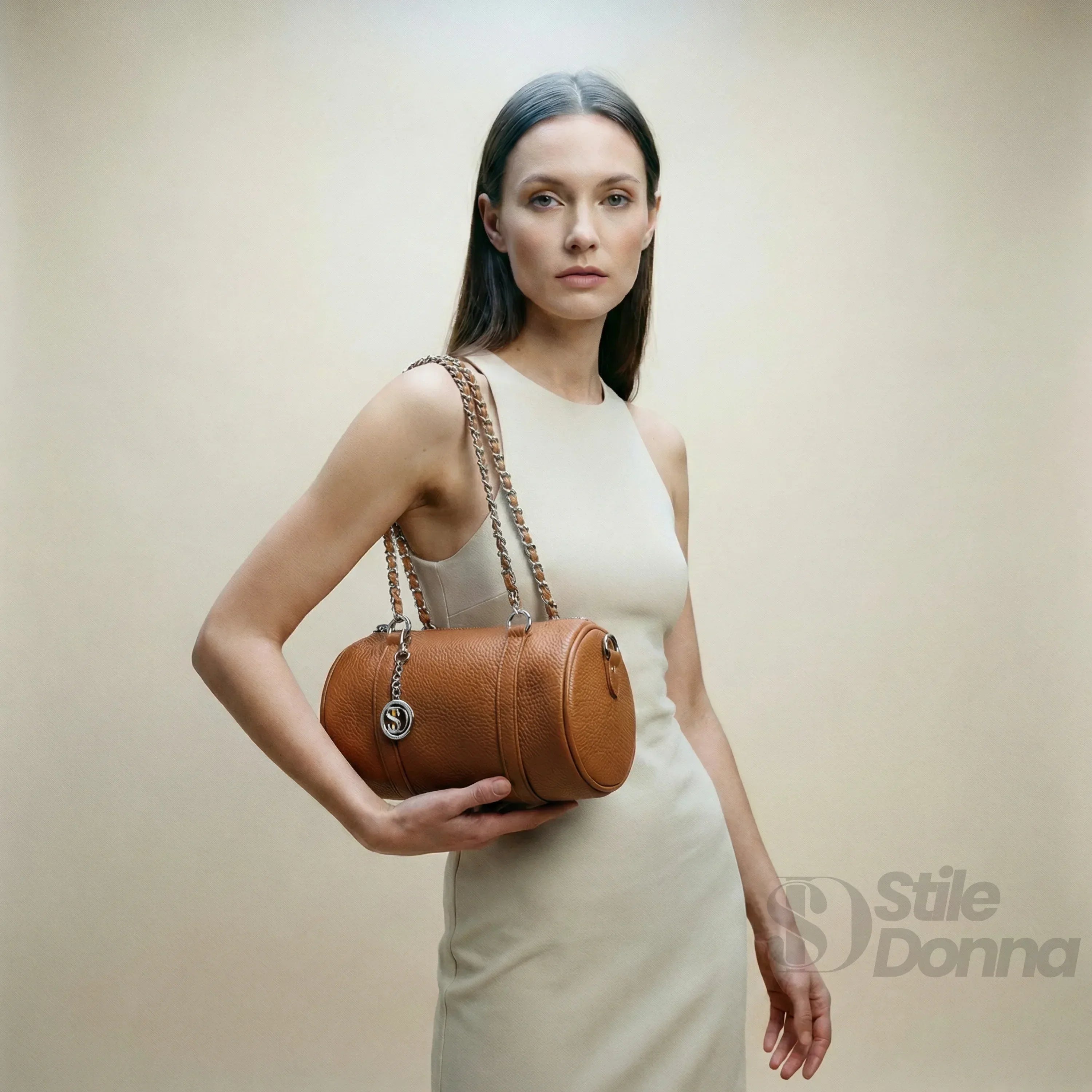 Stile Donna borsa a cilindro ecopelle con doppio manico – vista laterale