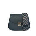 Stile Donna borsa a patta ecopelle nera con chiusura argento donna – vista frontale