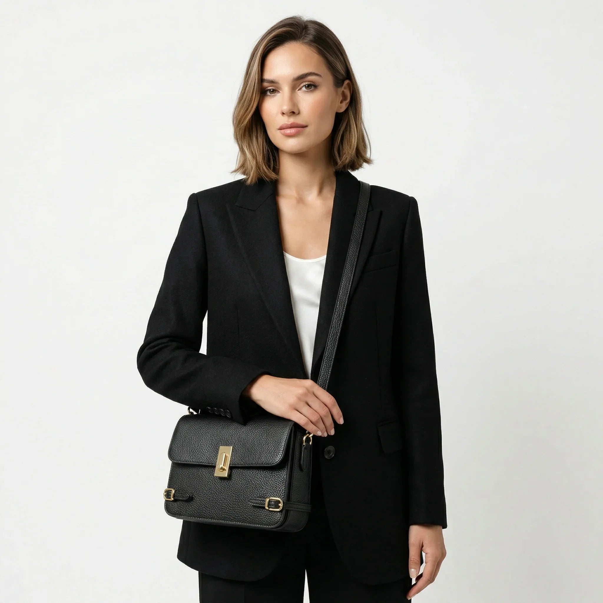 Buckle Up borsa a tracolla vera pelle regolabile – dettaglio chiusura