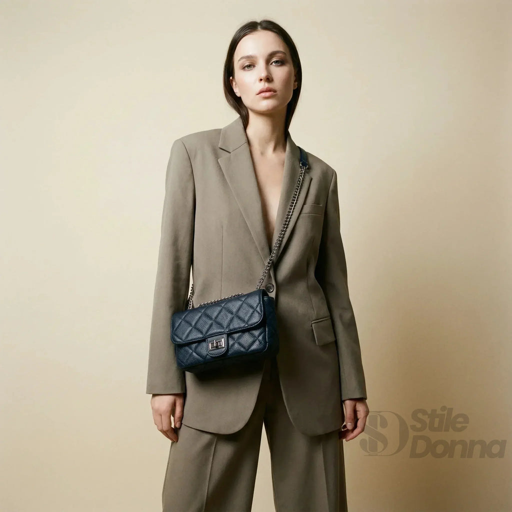 Stile Donna borsa a tracolla ecopelle argento con interno microfibra – vista laterale