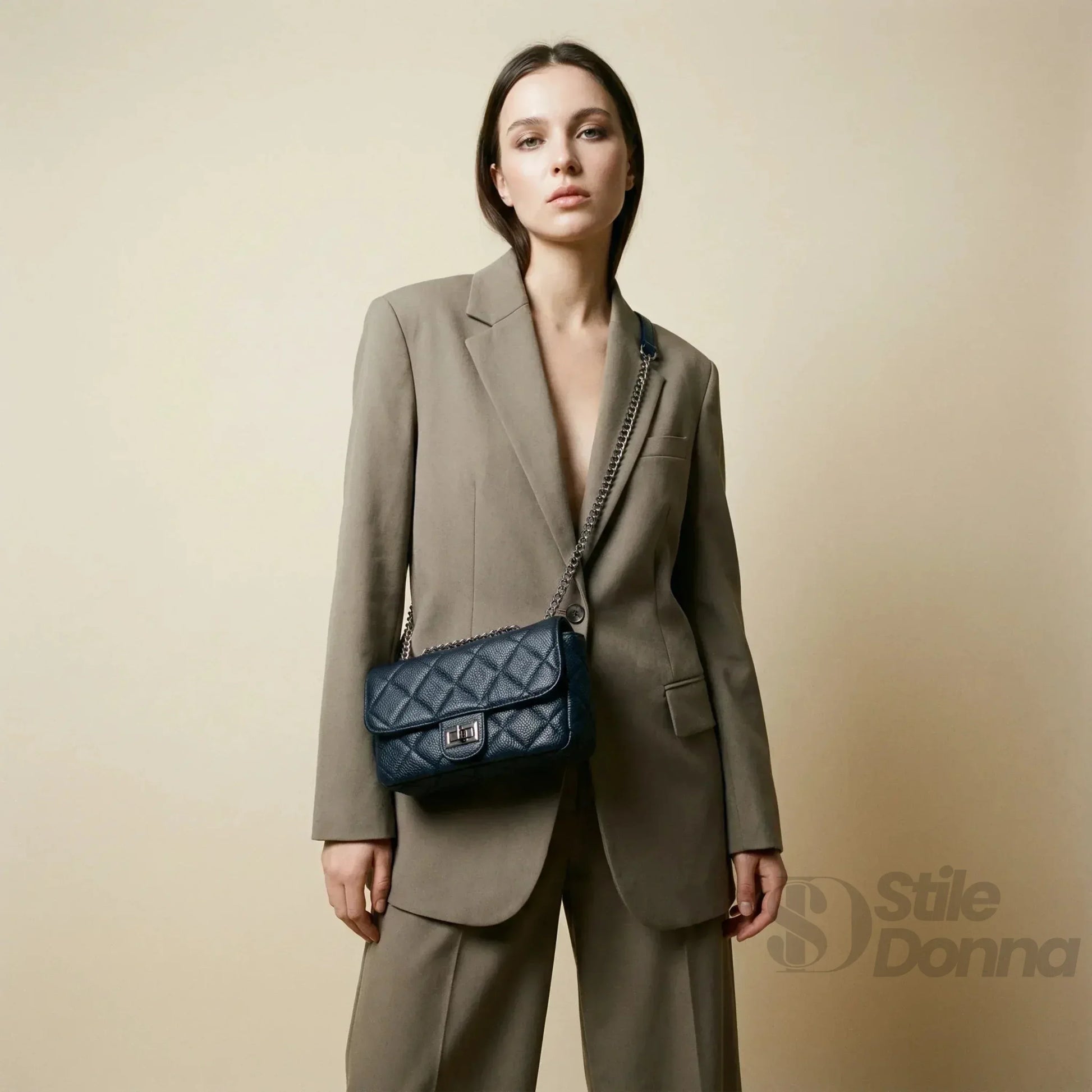 Stile Donna borsa a tracolla ecopelle argento con interno microfibra – vista laterale