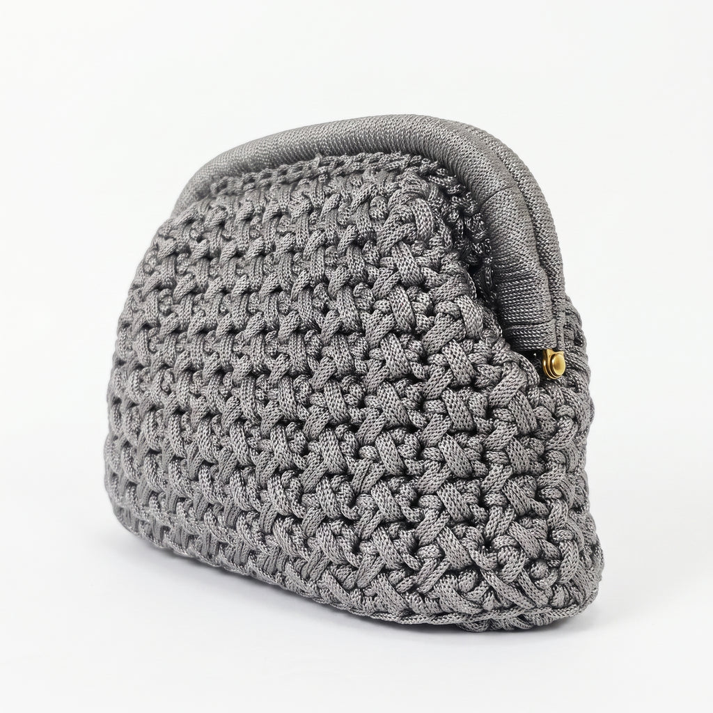 Borsa Fiorella in Crochet con Chiusura a Clip e Catena Dorata – Stile Donna - Borse a Tracolla - Stile Donna Bags