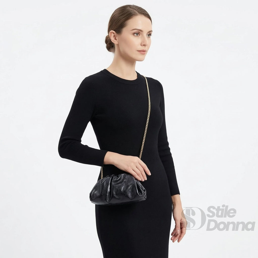 Clutch Metallizzata In Vera Pelle Con Catena Dorata | Dettaglio esterno | vera pelle | Oro