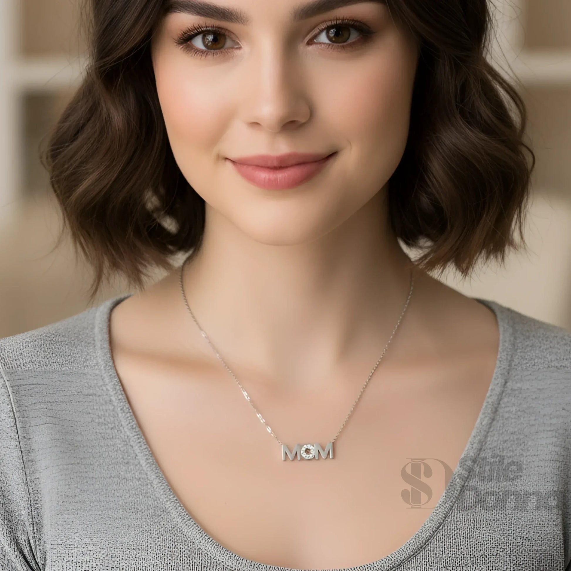 Stile Donna collana pendente MOM metallo dorato – dettaglio