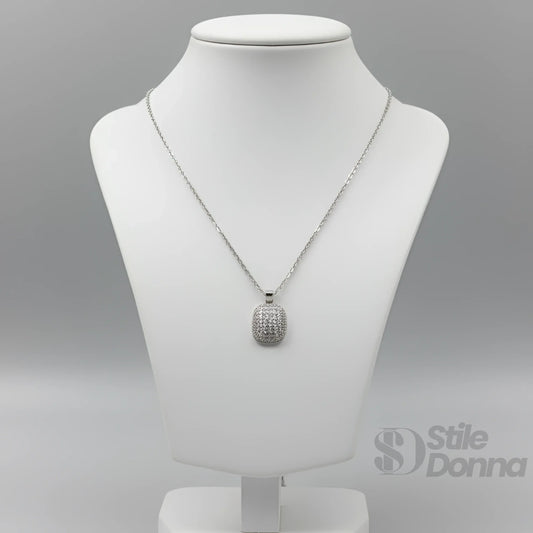 Stile Donna collana pendente rettangolare pavé oro con catena – dettaglio