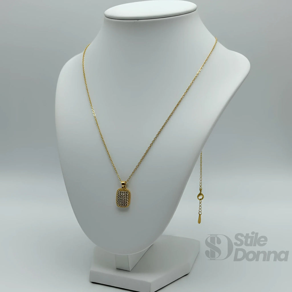 Stile Donna collana pendente rettangolare pavé oro catena regolabile – vista supplementare