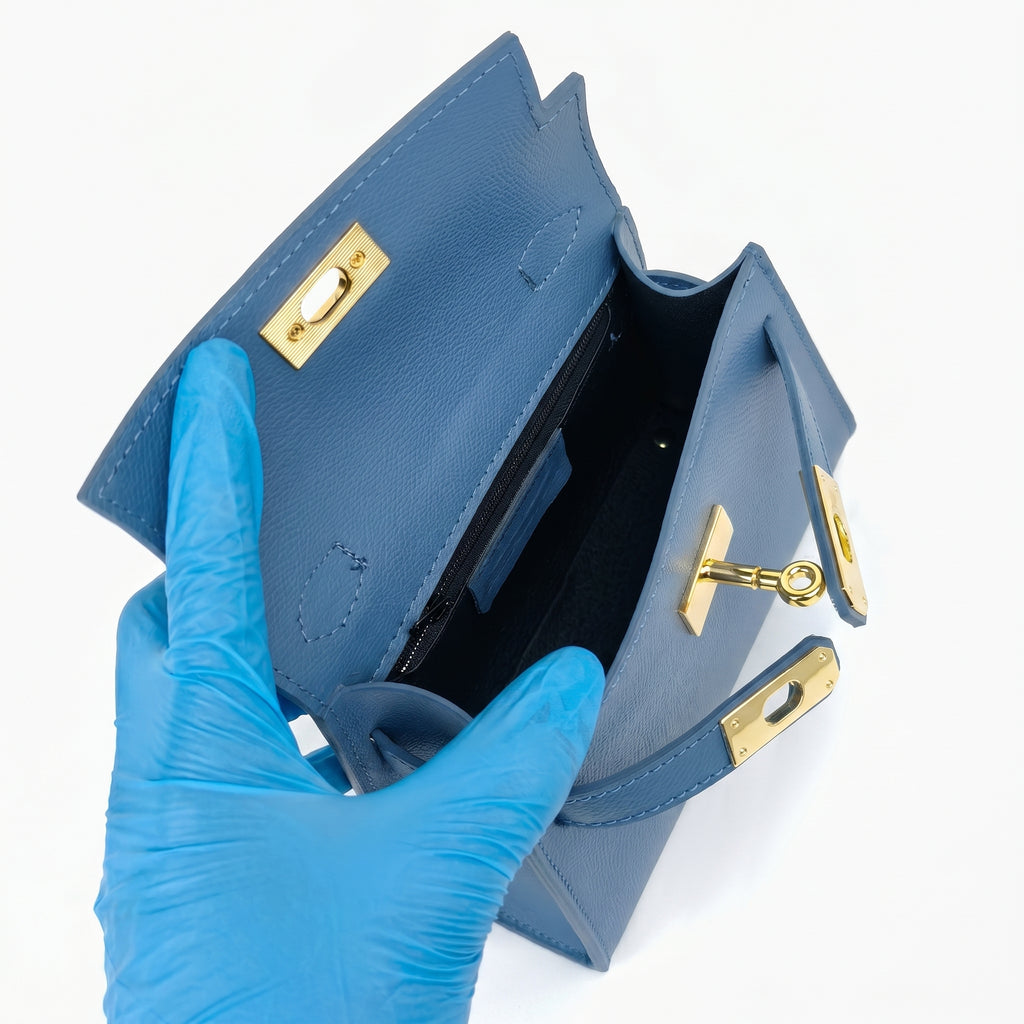 Mini Beky borsa vera pelle bianca con tracolla regolabile – vista dall'alto