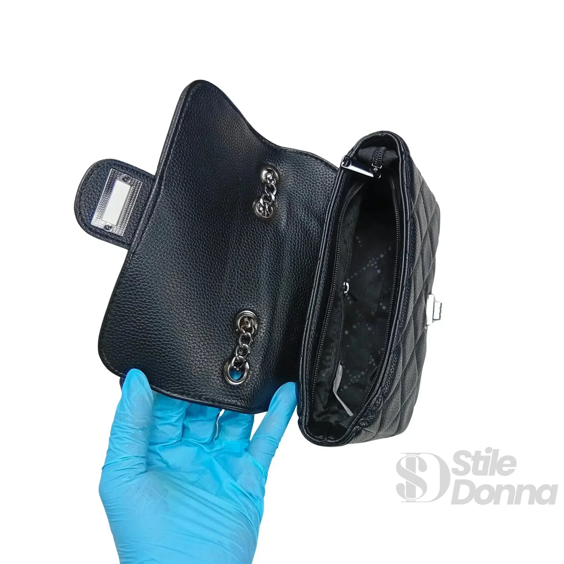 Stile Donna pouch clutch ecopelle – dettaglio catena argento