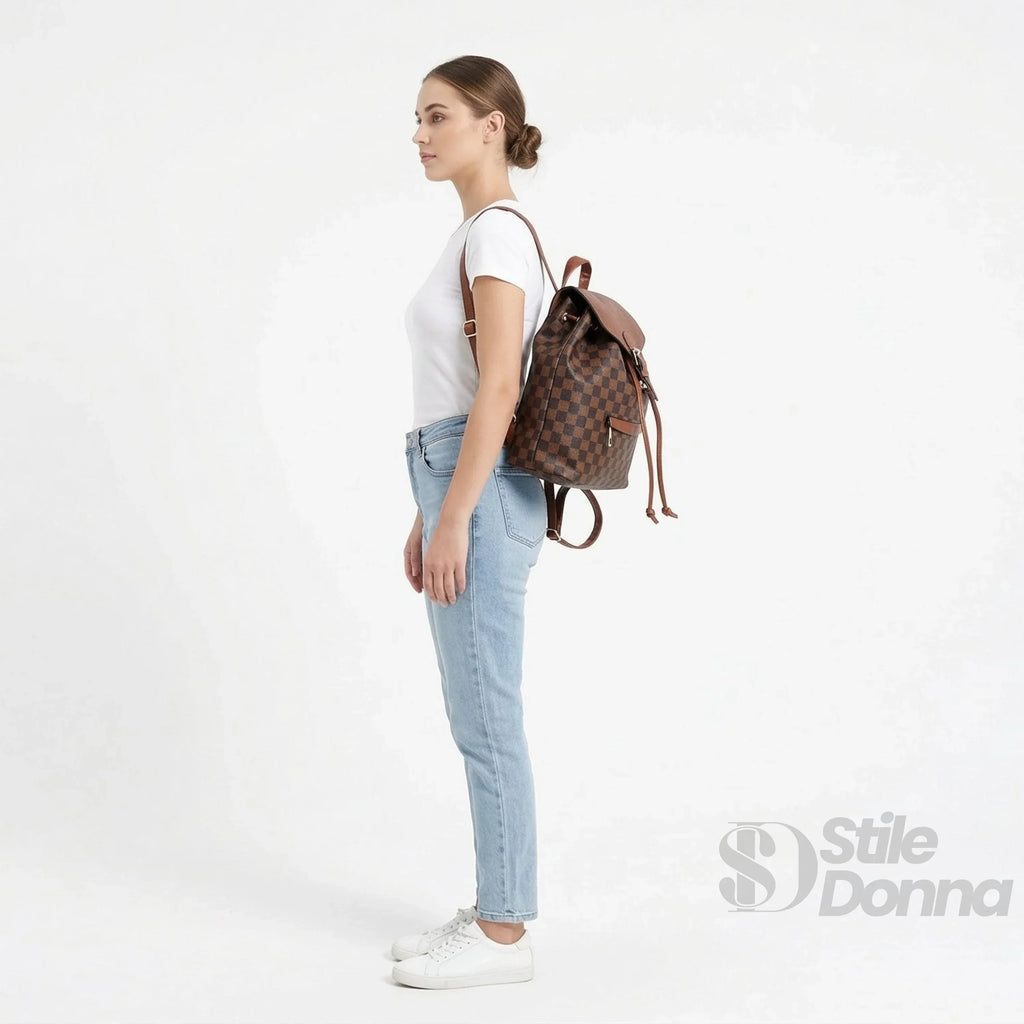 Stile Donna zaino donna ecopelle marrone con tracolla regolabile – dettaglio esterno