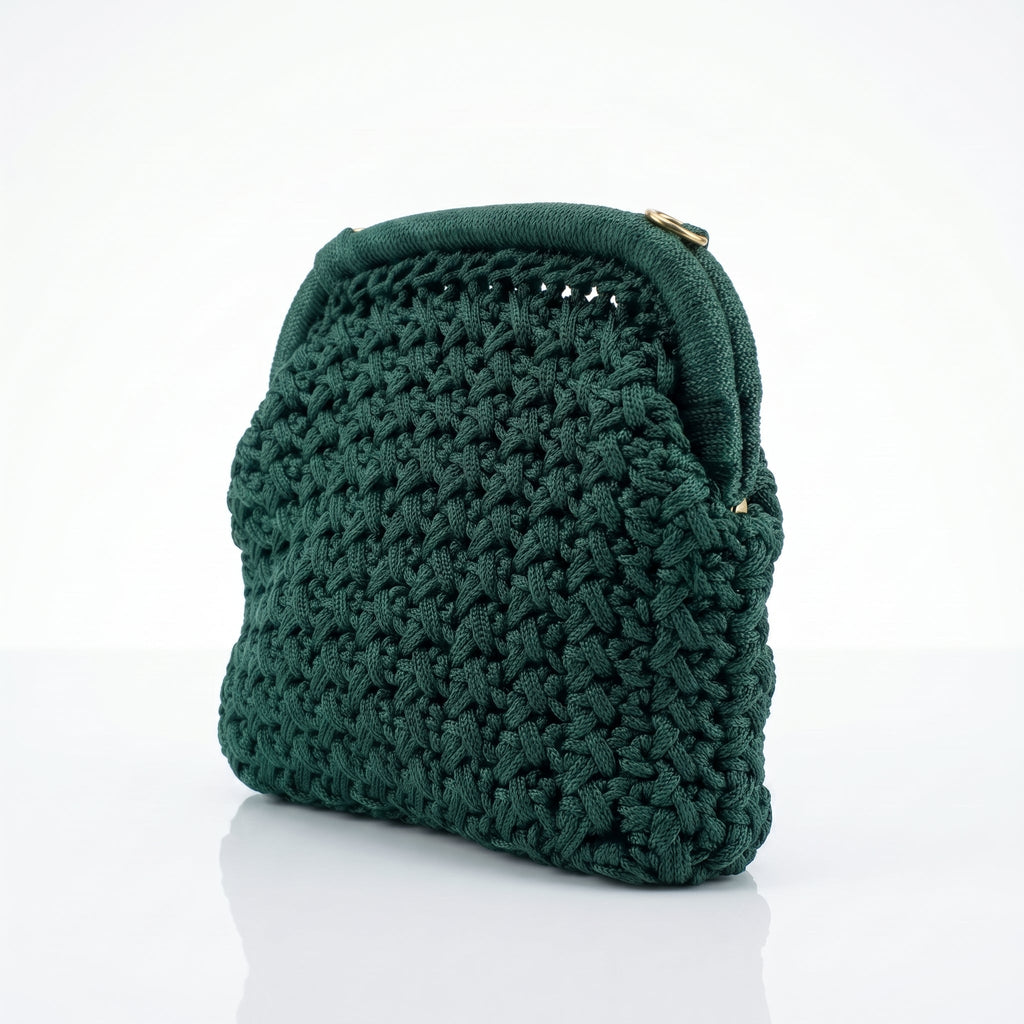 Borsa Fiorella in Crochet con Chiusura a Clip e Catena Dorata – Stile Donna - Stile Donna Bags
