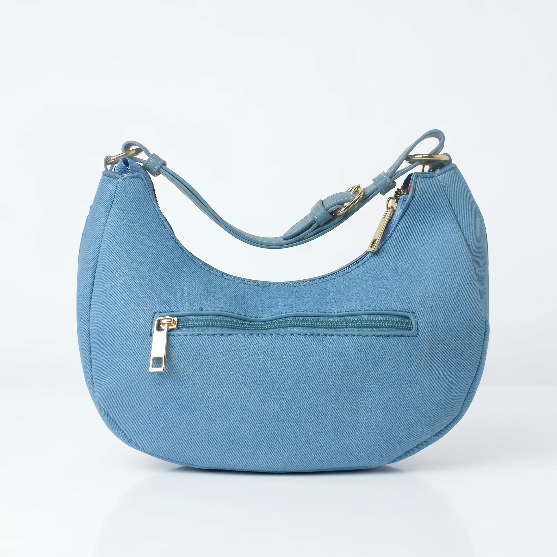 chang_the_background_202604121554 - Stile Donna Bags