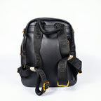 Zaino Enrico Coveri Nero con Tracolla – Pelle Martellata e Dettagli Oro - Stile Donna Bags
